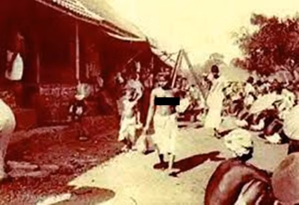 Dưới sự cai trị tàn nhẫn này, phụ nữ đẳng cấp thấp không chỉ phải đấu tranh để sinh tồn mà còn phải đối diện với nguy cơ bị sỉ nhục bất cứ lúc nào. Họ sống trong nỗi sợ hãi thường trực, trở thành nạn nhân của bạo lực và dục vọng từ những người đàn ông đẳng cấp cao. Sự kiểm soát này phản ánh một sự bất công sâu sắc trong xã hội và sự phân biệt đối xử về giới tính.