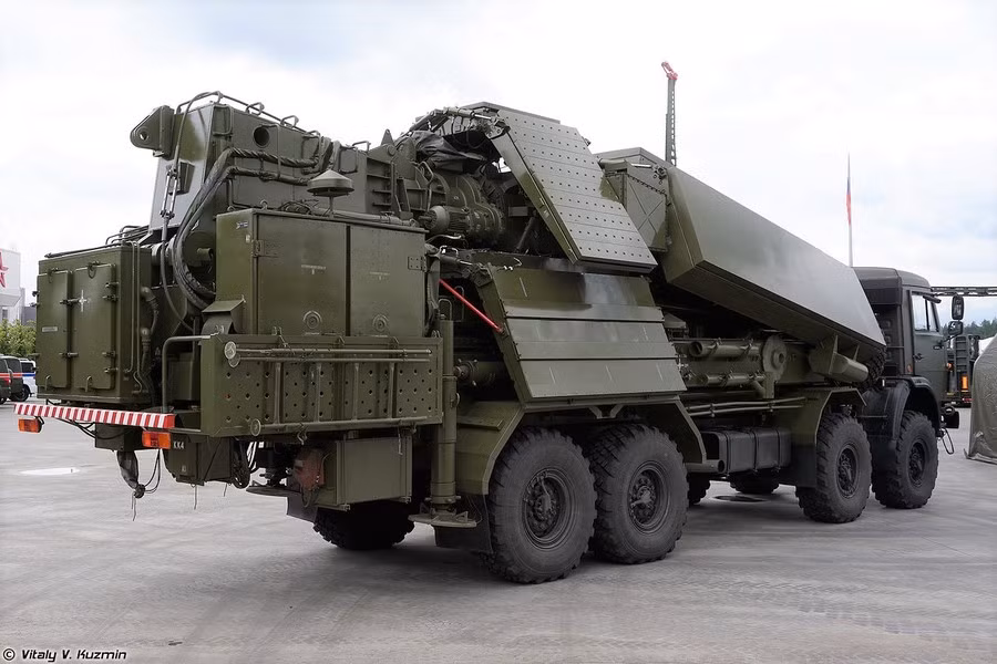 Trạm radar 48YA6-K1 được thiết kế để cung cấp khả năng giám sát không phận đáng tin cậy, có khả năng phát hiện nhiều mối nguy cơ, bao gồm cả đối tượng trên không ở tầm chiến lược và chiến thuật như tên lửa đạn đạo tầm trung.