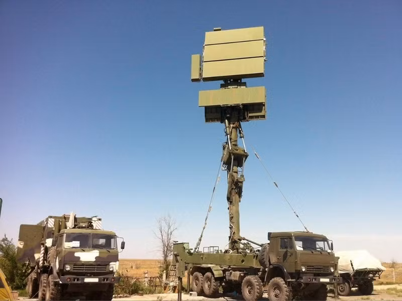 Quá trình nghiên cứu hệ thống radar này bắt đầu vào khoảng năm 2009, với những cuộc thử nghiệm cấp nhà nước được tiến hành vào năm 2010 và biên chế cho phòng không Nga bắt đầu từ năm 2015.