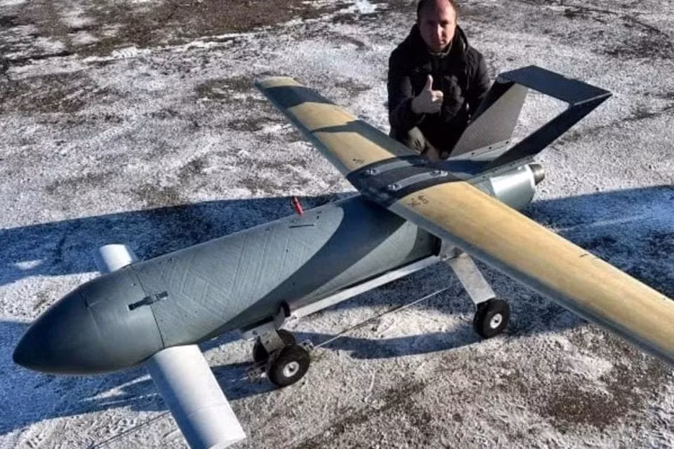 Một cuộc tấn công điển hình bao gồm khoảng 12 chiếc "Lutyi" và hàng chục UAV nhỏ khác, trong đó có nhiều thiết bị chỉ đóng vai trò đánh lạc hướng để quá tải hệ thống phòng không Nga. Tuy nhiên, thực tế là 90% UAV bị bắn hạ trong các cuộc tấn công này.