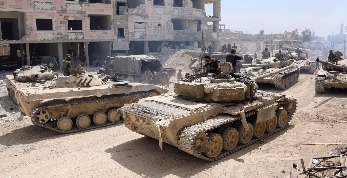 Quân đội Syria đang đối diện vô vàn khó khăn, bởi phiến quân HTS đang tích cực sử dụng vũ khí hạng nặng thu được để tấn công.