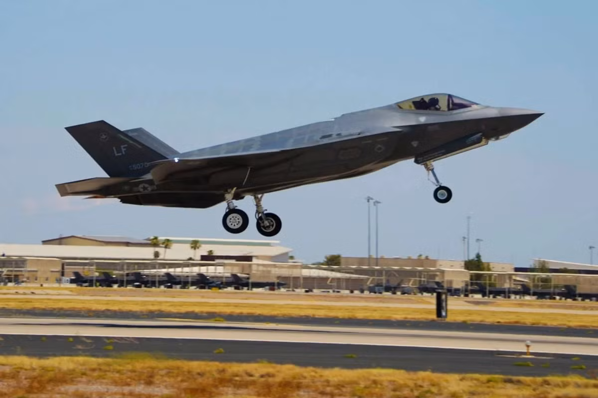 Đông Á thêm nóng khi Mỹ sắp triển khai F-35 đến Nhật Bản Dong A them nong khi My sap trien khai F-35 den Nhat Ban