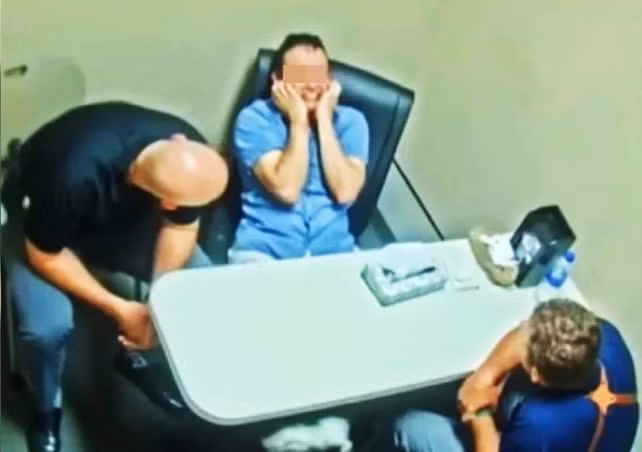 Bị cảnh sát ép cung nhận tội oan, người đàn ông thoát ngoạn mục Bi canh sat ep cung nhan toi oan, nguoi dan ong thoat ngoan muc