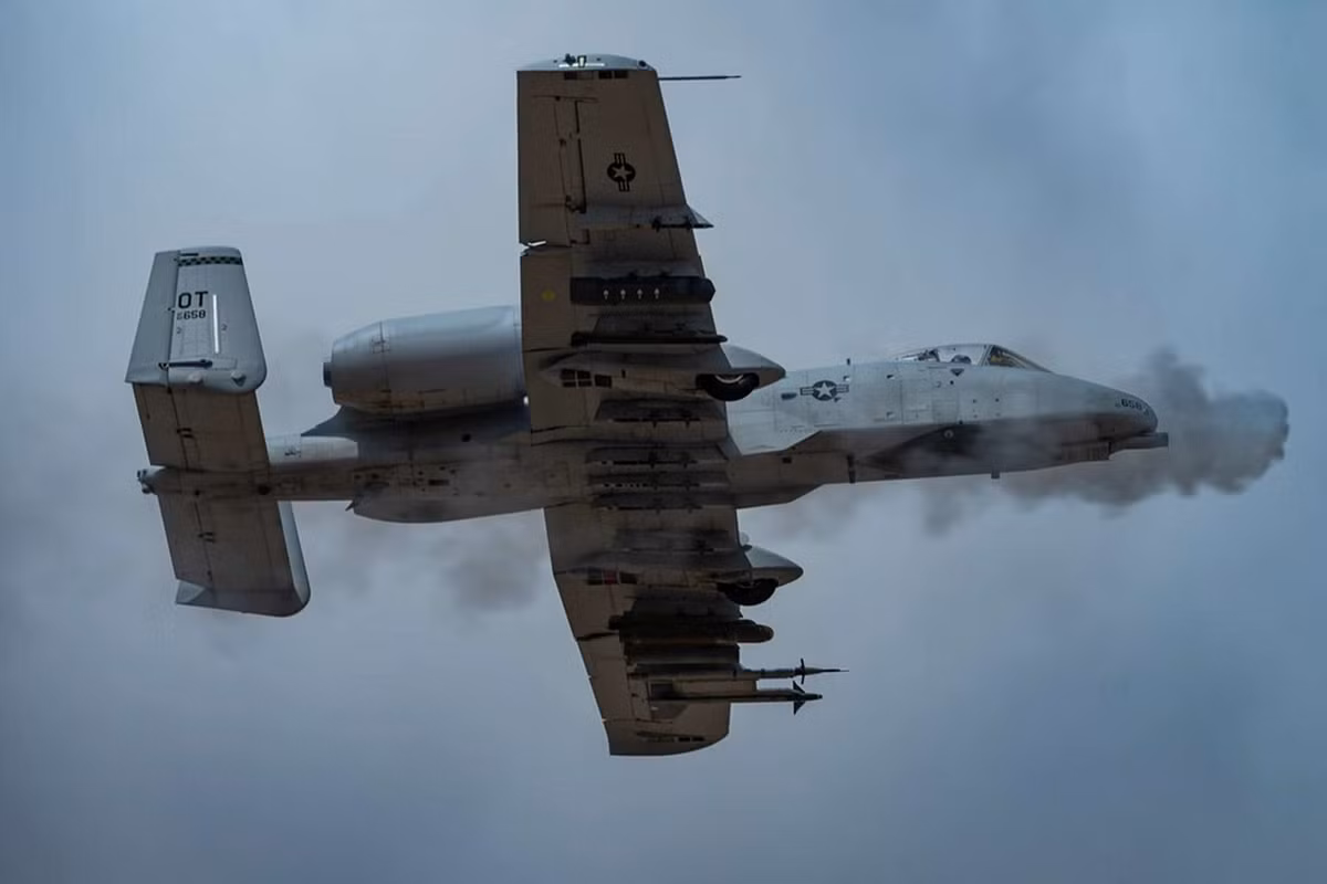 Những chiếc A-10 Thunderbolt tham gia cuộc tập trận với Không quân Philippines thuộc Phi đội tiêm kích số 25, có trụ sở tại Hàn Quốc. Những chiếc máy bay này đã hạ cánh xuống Căn cứ Không quân Clark vào ngày 6/12 và sẽ ở lại Philippines cho đến ngày 15/12. Ảnh: Army Recognition.
