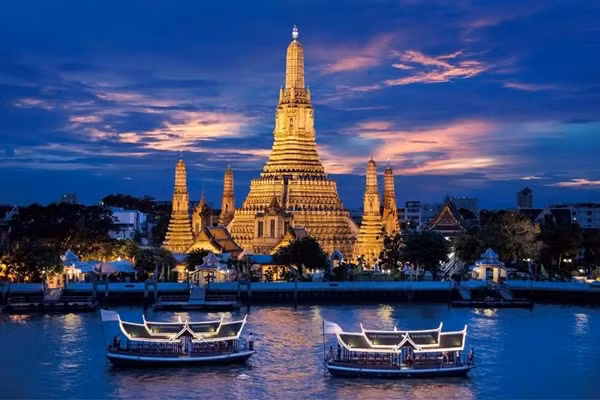 Ban đầu, cô Vương từ chối vì không có tiền, nhưng đối phương hứa lo toàn bộ chi phí đi lại, ăn ở. Không nghi ngờ, cô Vương quyết định lên đường.