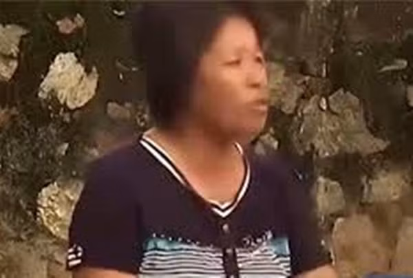 Sự ra đi đột ngột của Trần Minh Đạo để lại nỗi đau không thể xóa nhòa trong lòng cha ông là Trần Tán Anh. Theo lời kể của các con của Trần Tán Anh, sau khi Trần Minh Đạo qua đời, ông Trần luôn sống trong nỗi buồn. Khi nghe Đường Giang Sơn tự xưng là Trần Minh Đạo, các anh chị em của Trần Minh Đạo ban đầu rất sốc và tức giận, cho rằng chuyện này thật hoang đường. Nhưng sau khi nghe lời giải thích từ vợ chồng họ Đường, họ cảm thấy sự việc thật kỳ lạ.