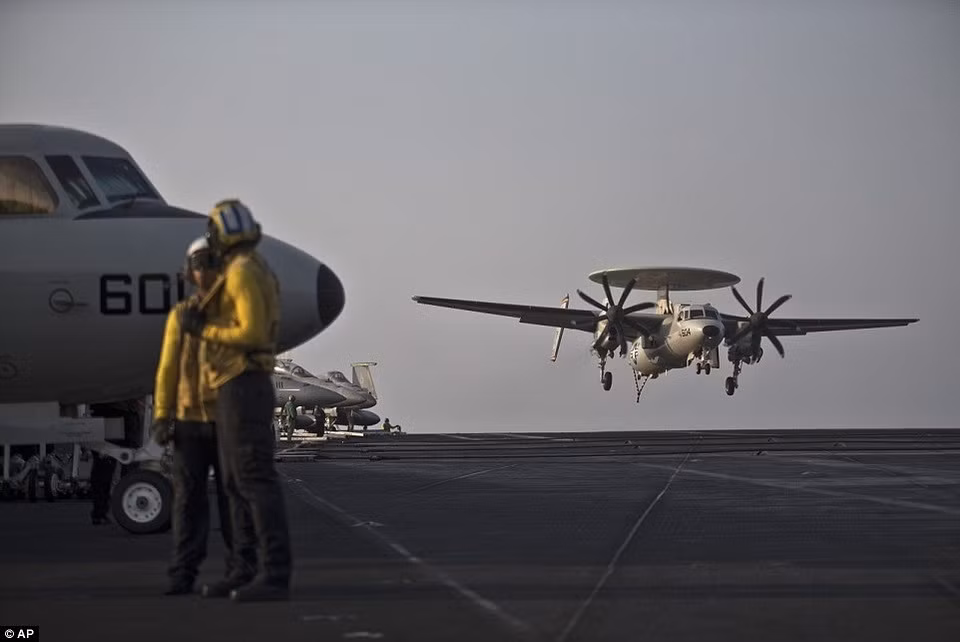 Sau vụ khủng bố ngày 11/9/2001, USS Theodore Roosevelt được triển khai tới Trung Đông và tham gia các cuộc tấn công đầu tiên vào mạng lưới khủng bố Al Qaeda và Taliban.