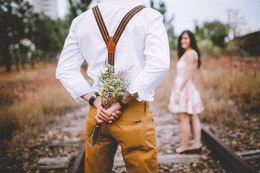 Giữa vợ và chồng thường xuyên nói với nhau 3 điều này, đảm bảo sẽ yêu nhau nhiều hơn. Giữa vợ và chồng thường xuyên nói với nhau 3 điều này, đảm bảo sẽ yêu nhau nhiều hơn.