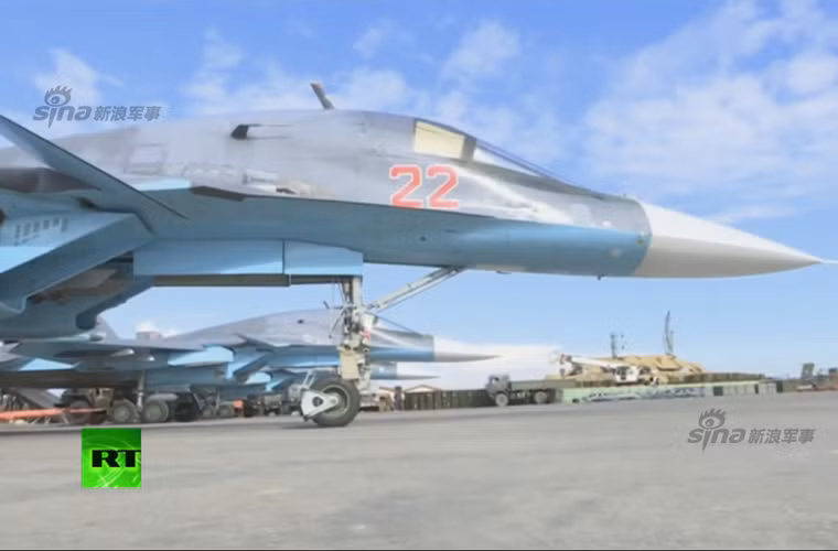 Phát ngôn viên Không quân Nga, Đại tá Igor Klimov cho biết: “Máy bay ném bom Su-34 của Nga ngày 30/11 lần đầu tiên thực hiện nhiệm vụ không chỉ mang theo bom OFAB-500 và bom có điều khiển KAB-500, mà còn có các loại tên lửa không đối không tầm ngắn và tầm trung. Đây là những trang bị cần thiết để máy bay Nga tăng cường khả năng tự bảo vệ trên không”.