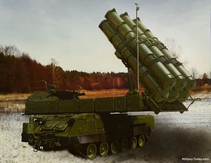Buk-M3 có thể tiêu diệt bất kỳ mọi mục tiêu ở độ cao từ 15 mét đến 35.000 mét, với tốc độ lên tới 3000 m/s (tức là 10.800 km/h) ở khoảng cách lên đến 70 km.