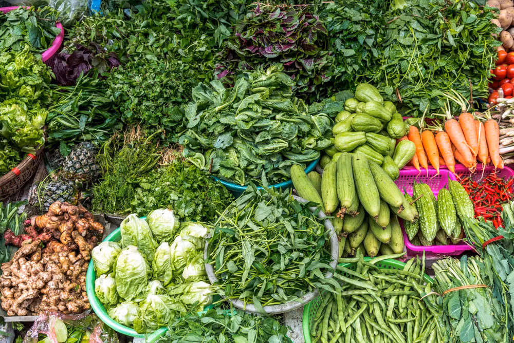 Bệnh tiểu đường là căn bệnh có tỷ lệ mắc khá cao ở nước ta. Bệnh nhân tiểu đường cần đặc biệt chú ý đến chế độ ăn uống. Câu hỏi mà các bác sĩ thường được nghe nhiều nhất là cái này ăn được không, cái kia có phải kiêng không? Nhìn chung đa số các bác sĩ sẽ khuyên người bệnh nên ăn nhạt, ăn nhiều rau xanh. (Ảnh minh họa)
