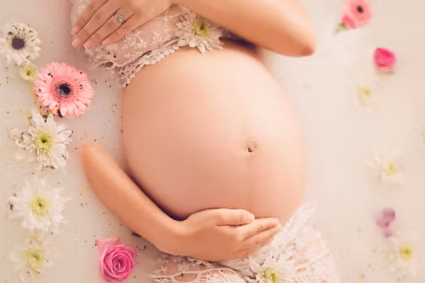 2. Khó thở khi mang thai: Một số mẹ bầu sẽ bị khó thở khi mang thai, cũng có một số mẹ bầu cho rằng nguyên nhân là do mình tăng cân quá nhanh nên mới dẫn đến hiện tượng này.