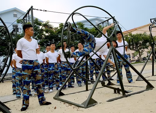 Bước vào mùa huấn luyện năm 2019, cùng với công tác huấn luyện chiến đấu, rèn luyện kỷ luật, xây dựng nền nếp chính quy, Lữ đoàn 161, Vùng 3 Hải quân Việt Nam còn chú trọng đẩy mạnh huấn luyện, rèn luyện thể lực, hoạt động thể thao theo từng loại hình đơn vị và lứa tuổi.