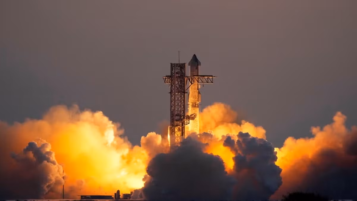 Số lần phóng của Starship trong năm 2025 dự kiến sẽ tiếp tục tăng trong khi Starship hoàn thành những tiêu chí để đi vào hoạt động. SpaceX và NASA rất mong chờ thành công của Starship. Bởi lẽ, NASA đã chọn phương tiện mới của SpaceX làm tàu hạ cánh trên Mặt Trăng trong nhiệm vụ Artemis 3. Ảnh: SpaceX.