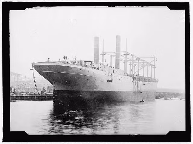 Bởi lẽ, trước khi mất tích, USS Cyclops không phát tín hiệu cấp cứu và thủy thủ đoàn cũng không trả lời tín hiệu vô tuyến từ hàng trăm tàu Mỹ trong khu vực. Ảnh: U.S. Library of Congress.