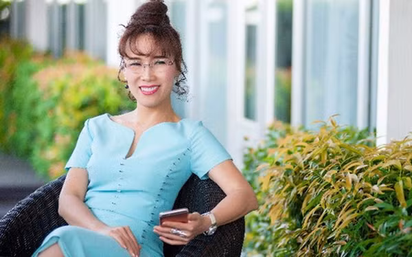 Đầu năm 2018, nữ tỷ phú Nguyễn Thị Phương Thảo đưa HDBank lên niêm yết tại sàn Hose. Không chỉ là CEO của Vietjet Air, bà Thảo còn là Phó Chủ tịch HĐQT và sở hữu 3,7% cổ phần của ngân hàng HDBank. Ảnh: VOV.