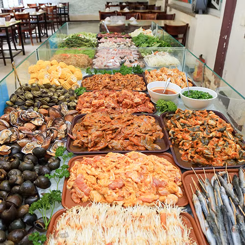 Nếu bạn không ăn khỏe, đi ăn buffet không phải là lựa chọn đúng đắn, bởi bạn sẽ không thể sử dụng hết chiếc vé buffet của mình.