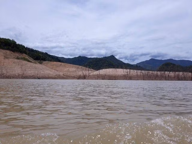 Ho thuy dien 