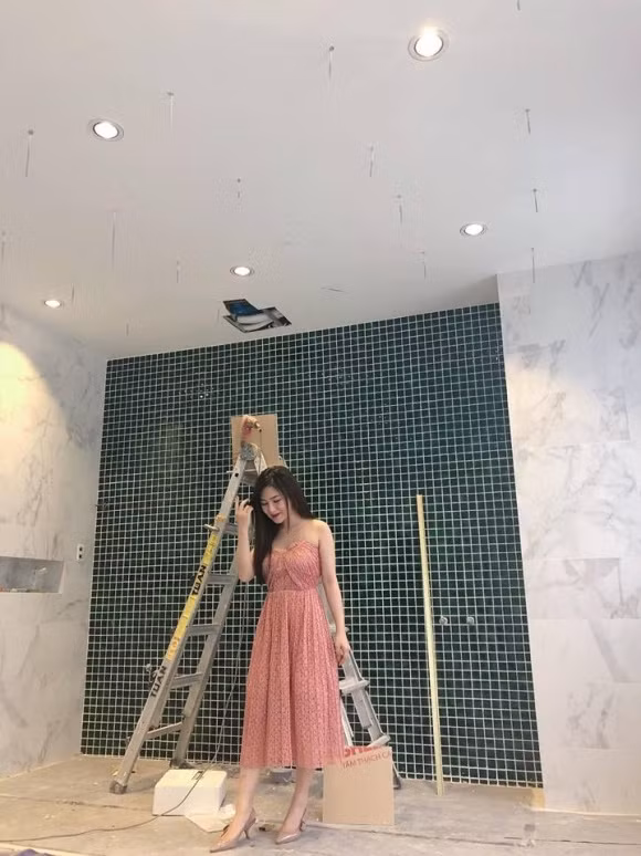 Đầu năm 2018, nữ ca sĩ tậu căn biệt thự 4 tầng nằm ở quận 2 ( TP HCM). Ảnh: Yan.