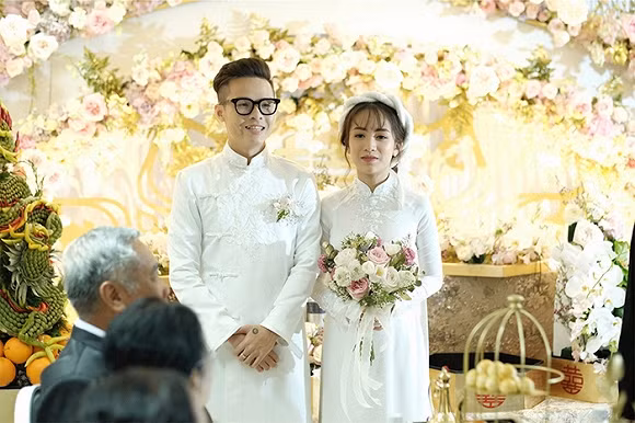 Ngoài việc đầu tư dàn siêu xe trăm tỷ phục vụ đám cưới con gái, đại gia Minh Nhựa còn chuẩn bị thực đơn đãi khách vô cùng đặc biệt. Ảnh: Trithucxanh.