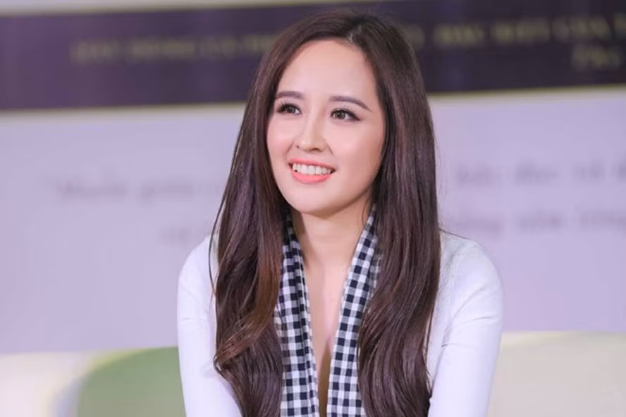 Đến tháng 10/2014, Hoa hậu tiếp tục khai trương một nhà hàng mới giữa quận 1, tại một trong những con phố nổi tiếng về ẩm thực và đắt đỏ nhất Sài thành.