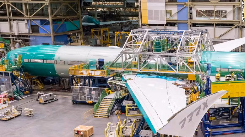 Dài 77m, sải cánh rộng 72m, mẫu máy bay mới sắp ra mắt của Boeing có thể chở tới 425 hành khách. Ảnh: CNN.