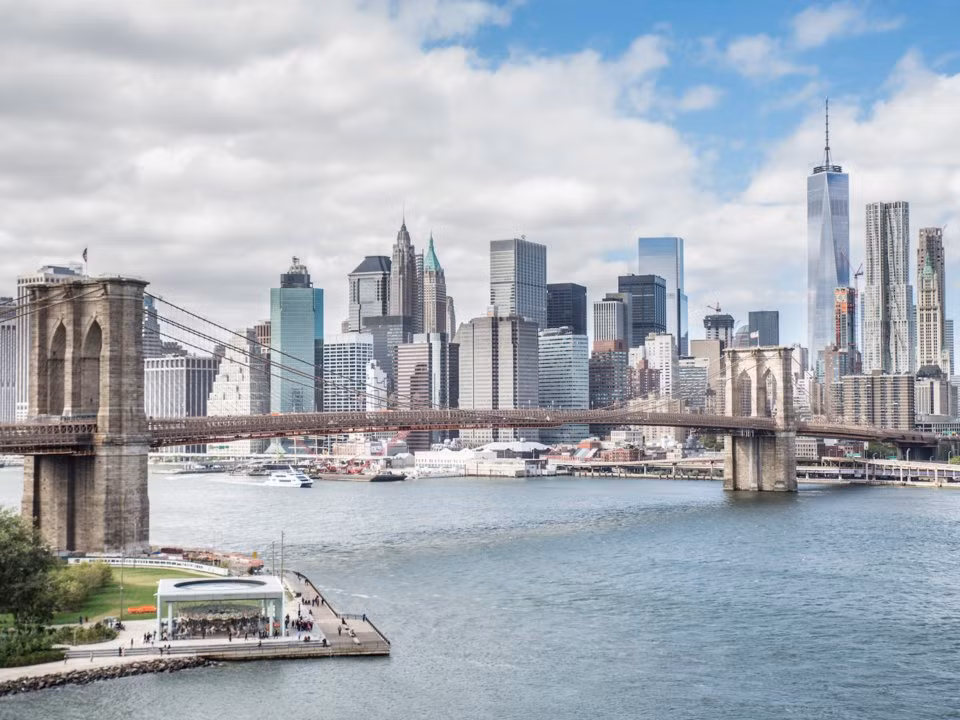 Sở hữu hàng loạt bất động sản ở New York, gia tộc Sol Goldman nắm trong tay 13,2 tỷ USD.