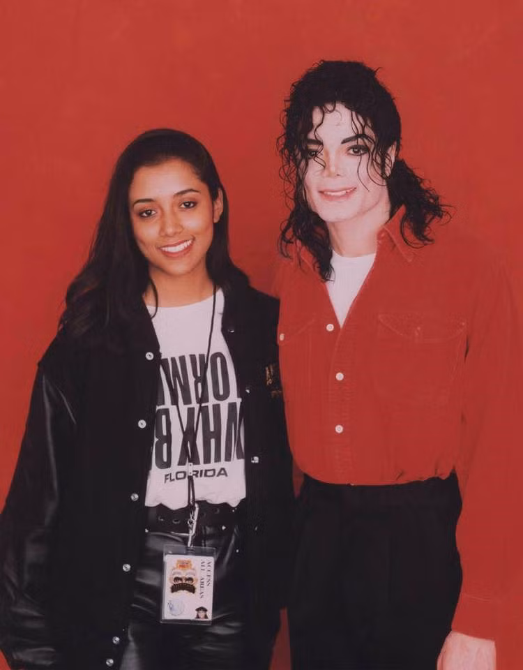 Khi Michael chia tay vợ là Lisa Marie Presley, Shana đã nuôi hy vọng có thể chung sống lâu dài với ông hoàng nhạc Pop.
