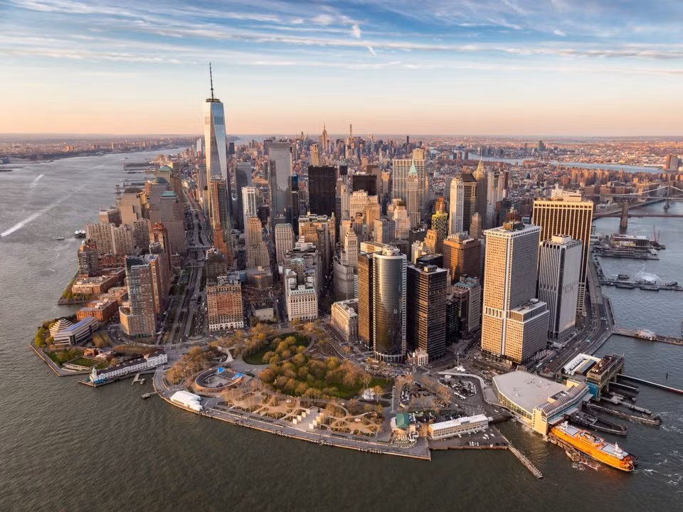  Tỷ phú giàu nhất thế giới Jeff Bezoz cũng sở hữu bất động sản tại New York nhiều năm qua.