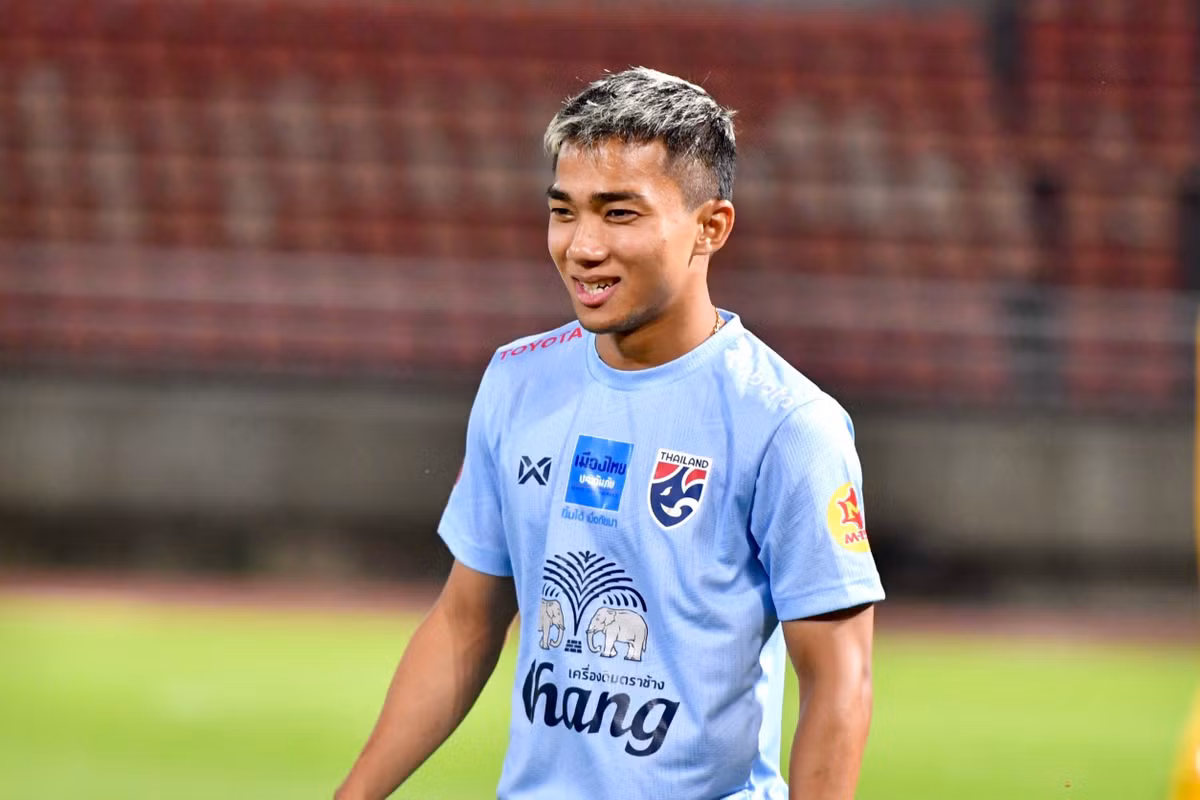 Tuy nhiên, tổng lương của Chanathip sau khi tăng lương không được tiết lộ. Ảnh: Fox Sports.
