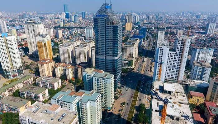 Chẳng hạn, hiện nay, một dự án chung cư ở Hà Nội tặng ngay một lượng vàng SJC cho 50 khách hàng đầu tiên hoàn thành ký hợp đồng mua bán căn hộ.