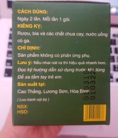 Vo chong 'ca si' Phu Le bi dieu tra vi ban hang khong giay phep roi quang cao la thuoc dac tri-Hinh-2