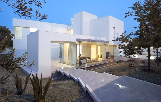 Ngôi nhà như một không gian mở đầy cảm hứng và hài hòa với khung cảnh xung quanh. Ảnh: Homedesign.