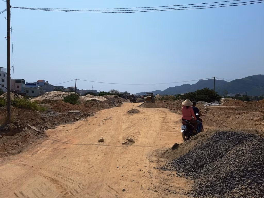 Nha Trang ra “toi hau thu” cuong che 11 cong trinh trai phep