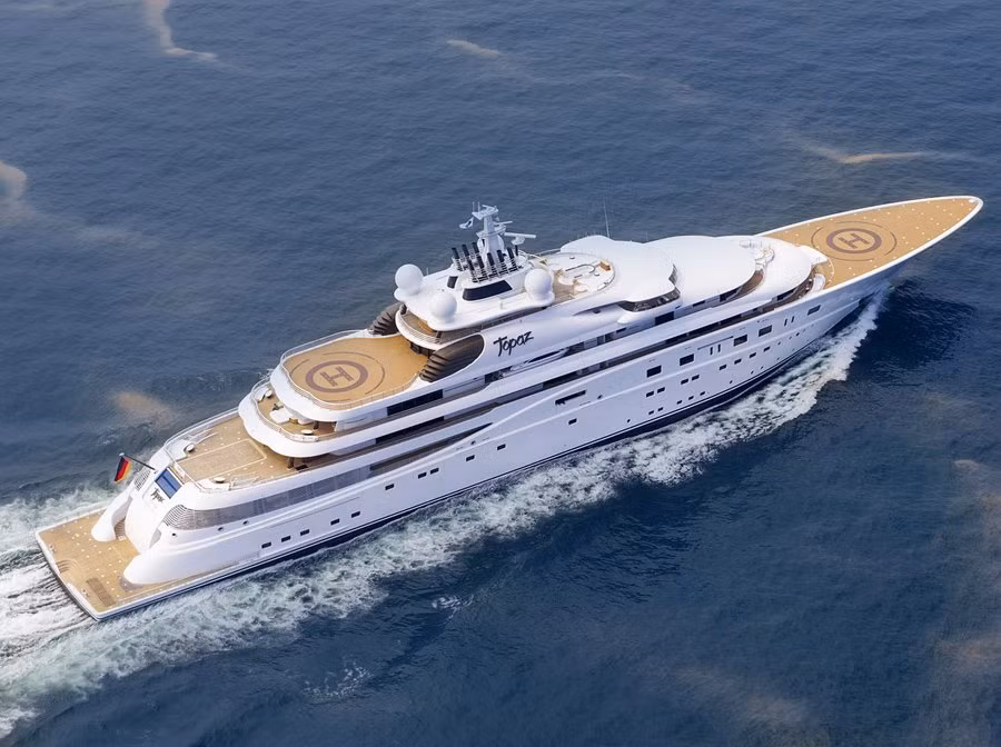 Du thuyền Topaz dài 147m, trị giá 527 triệu USD thuộc sở hữu bởi Mansour bin Zayed, Phó Thủ tướng UAE.