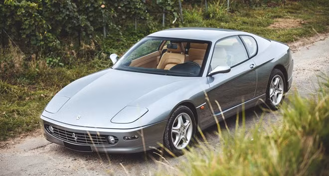 Dù sở hữu một chiếc Alfa Romeo GT1300 Junior và một chiếc Ferrari 456, xe Italy không phải sở thích của Jeff Begg. Ông sở hữu xe của nhiều nước khác nhau, trong đó có Anh, Đức và Pháp.
