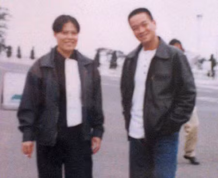 Ngũ đại gia đình giang hồ Sài Thành: Nữ quái đất Cảng Dung Hà Ngu dai gia dinh giang ho Sai Thanh: Nu quai dat Cang Dung Ha