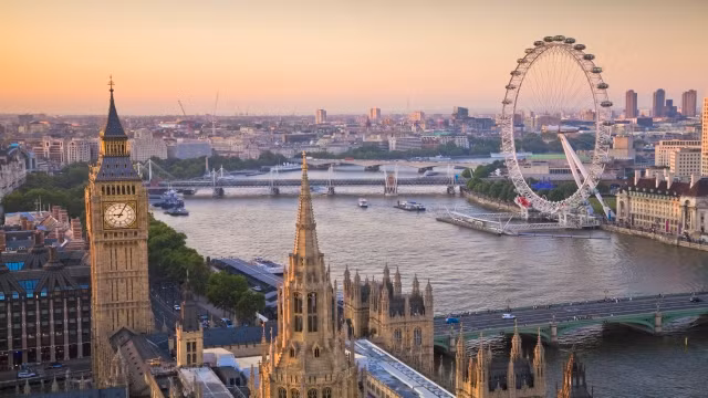 Các vị trí còn lại thuộc về Copenhagen, Melbourne và London với mức lương trung bình trên dưới 3.000 USD/tháng. Ảnh: ABC.