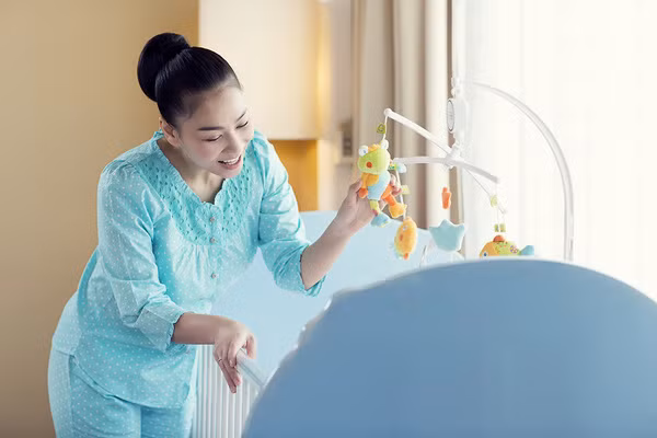 Từ khi sinh ra, bé Gấu sống trong sự bao bọc kĩ lưỡng của bố mẹ. Ảnh: Thethaovanhoa.