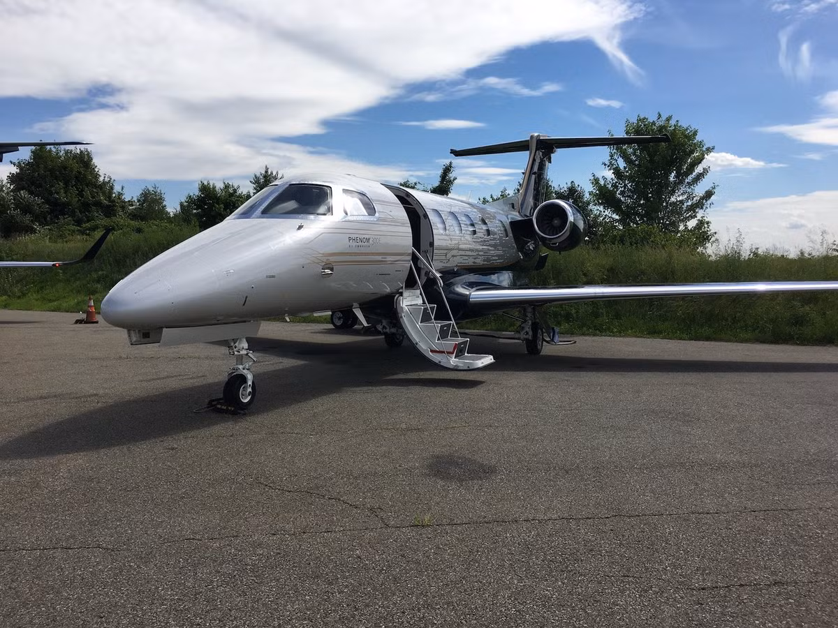 Ở thời điểm hiện tại, Phenom 300 là loại chuyên cơ dành cho doanh nhân hàng đầu thế giới.