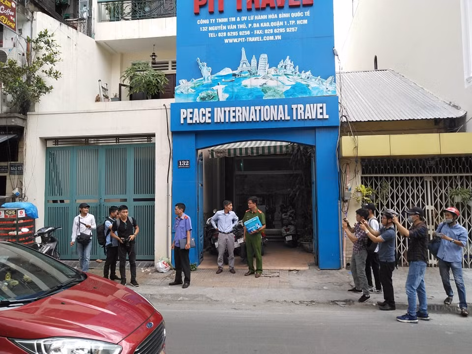 Sai pham tai SAGRI: Giam doc va ke toan truong Cty lu hanh bi bat