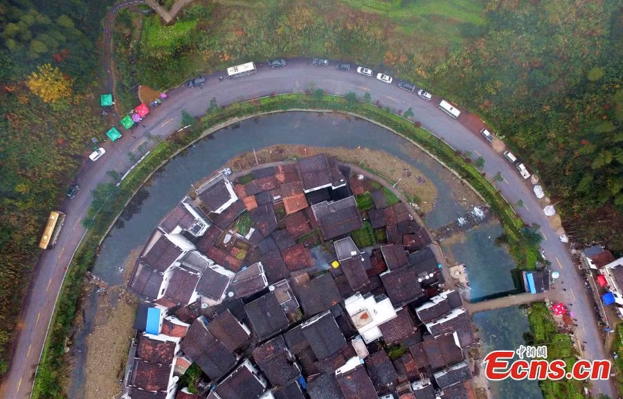 Làng Jujing còn được ví như viên ngọc vô danh trong số những ngôi làng cổ ở Trung Quốc. (Ảnh: Ecns)