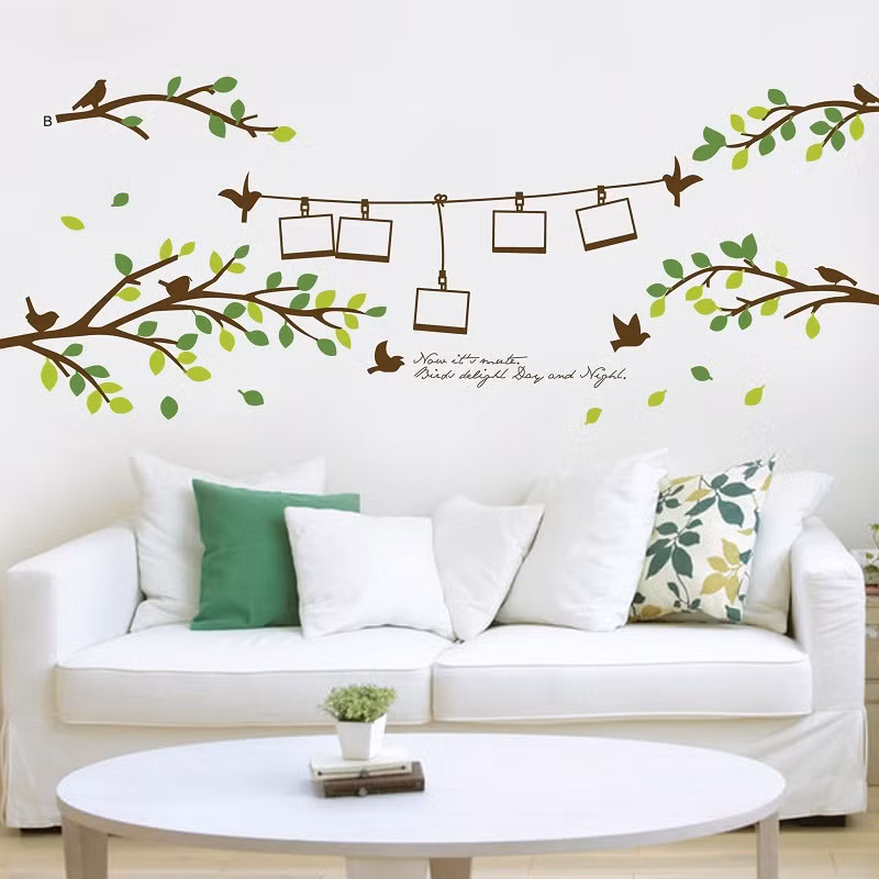Một bức tranh đơn giản trên tường là ý tưởng không tồi trong phòng khách.
