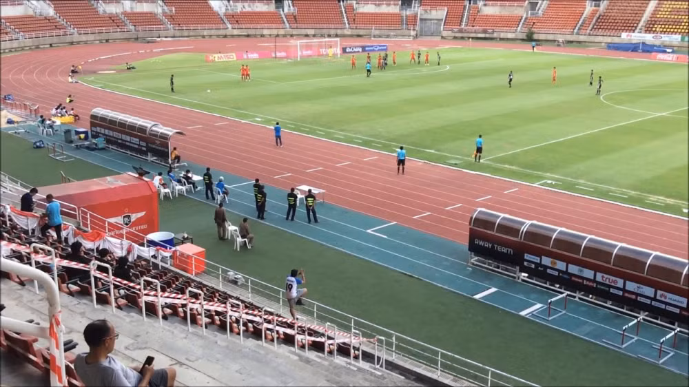 Sân vận động Thammasat được khánh thành năm 1998 để phục vụ cho Asian Games. Ảnh: Youtube