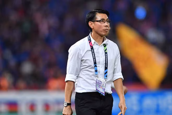 Là HLV người bản địa, hiểu rõ từng “ngóc ngách” bóng đá Malaysia, ông Tan Cheng Hoe được bổ nhiệm làm HLV trưởng đội tuyển quốc gia nước này. Ảnh: Zing.