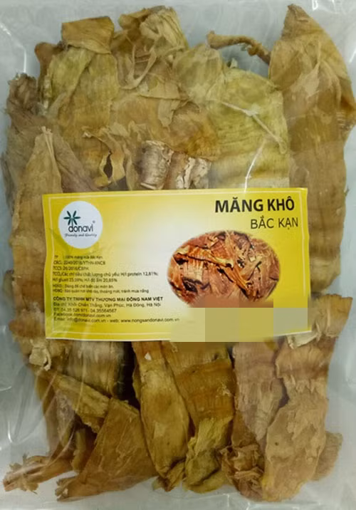 Ngoài ra, cũng cần chú ý đến thời hạn sử dụng ghi trên bao bì. Ảnh: Donavi.