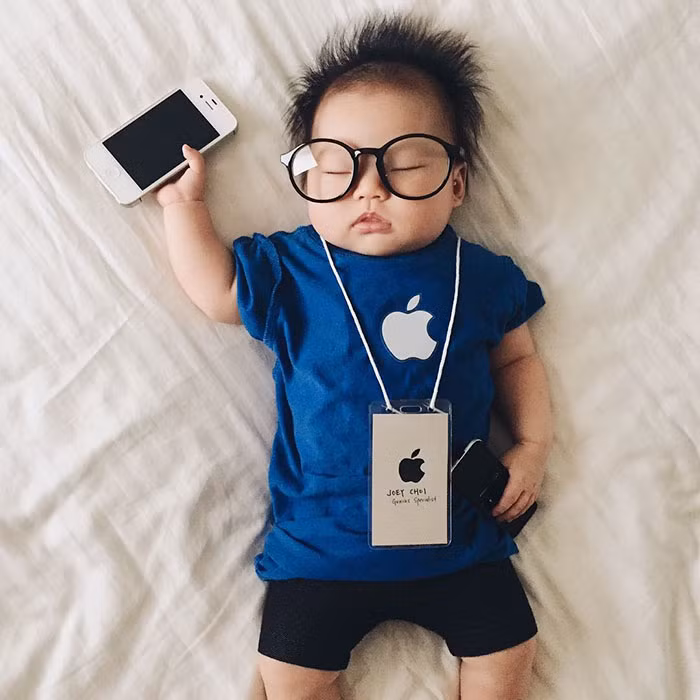Thật bất ngờ, ngay khi được đăng tải, hình ảnh em bé dễ thương say sưa ngủ đã nhận được nhiều sự quan tâm và lan truyền với tốc độ chóng mặt.