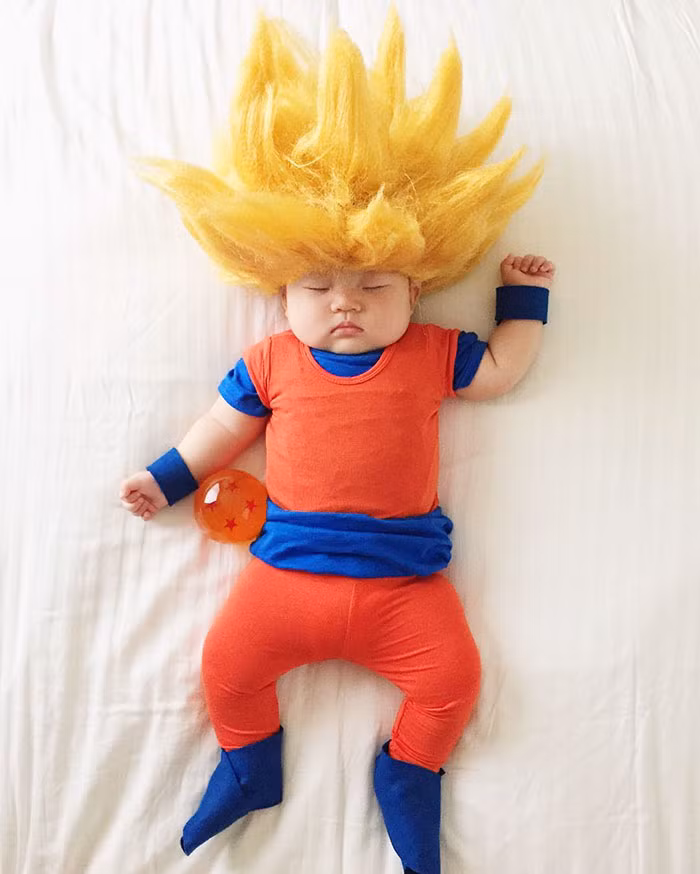 Chú khỉ con Songoku trong Bảy viên ngọc rồng.