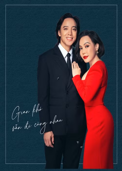 Việt Hương chia sẻ trên Zing: "Tôi kết hôn với anh 15 năm nhưng chỉ có 7 năm gần nhau. Vì vậy, khi anh quyết định về Việt Nam ở hẳn sau ngần ấy năm, tôi muốn sắp xếp cuộc sống cho hai cha con ổn định trước".