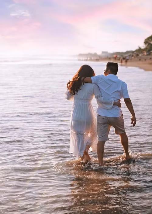 Trước hôn lễ, Bảo Thy bí mật hẹn hò trong nhiều năm. Ảnh: FBNV